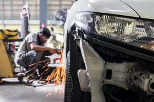 Fall City bent car frame specialists in WA near 98024