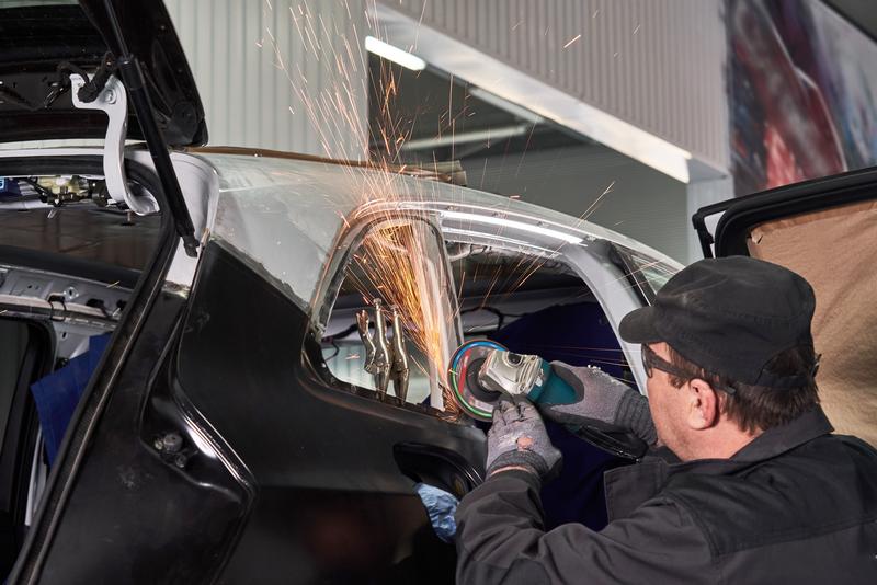 Certified Carnation car frame repairs in WA near 98014